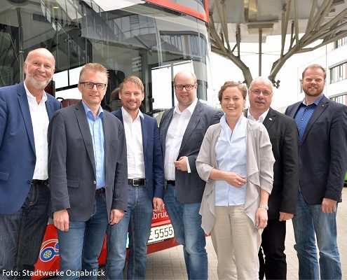 Von links nach rechts: Dr. Stephan Rolfes (Vorstand der Stadtwerke), zusammen mit den SPD-Landtagsabgeordneten Frank Henning, Stefan Klein, Jörn Domeier, Thordies Hanisch, Rüdiger Kauroff und Matthias Arends. Foto: © Stadtwerke Osnabrück